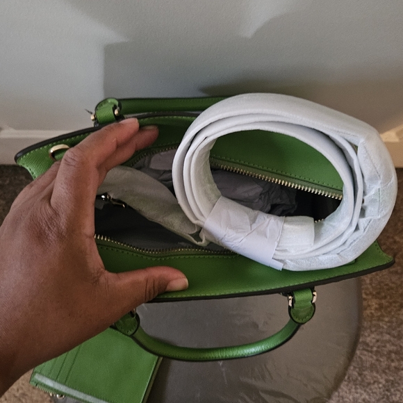 Kate Spade Pea Green Satchel - Picture 5 of 7